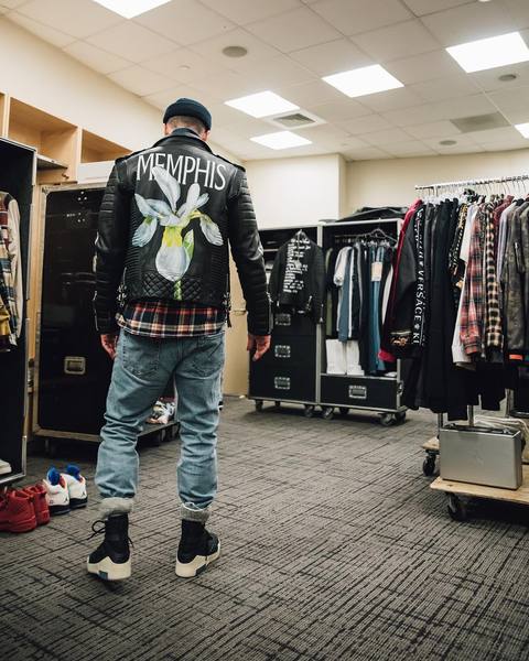 SUPER COOL SH*T: JUSTIN TIMBERLAKE