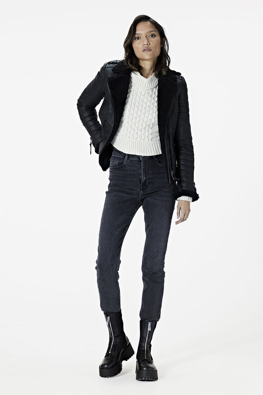 Kay Michaels: Shearling (Woman)