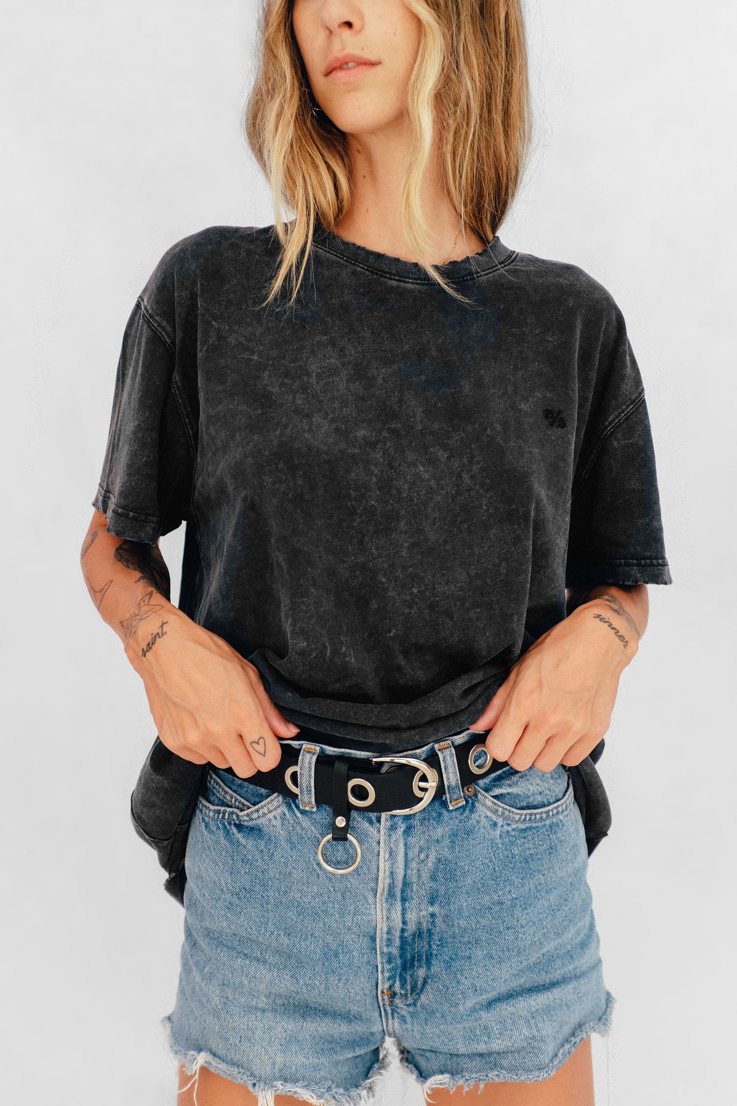 NATURAL BORN SINNER TEE (WOMAN)