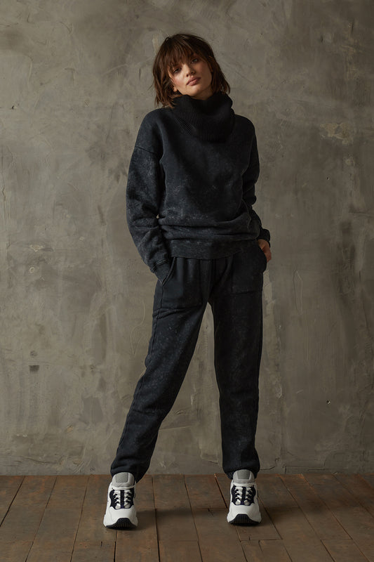 530 Washed Black Sweatshirt (Woman)