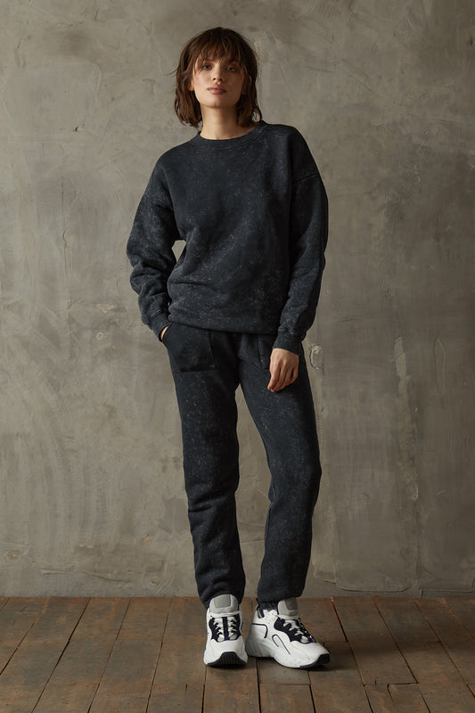 530 Washed Black Sweatshirt (Woman)
